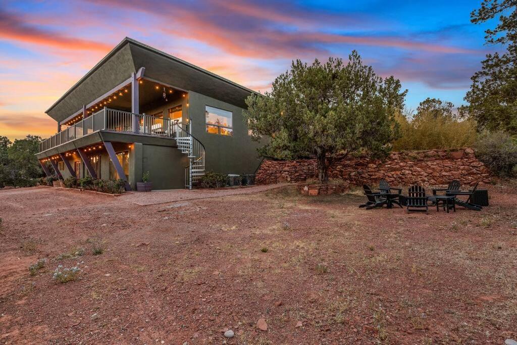 Close To Fresh Creek! Sleeps 12 ~ Amazing Views W/Serene Open Space ~ Hot Tub + Game Room ~ Trails Outside Sedona Extérieur photo