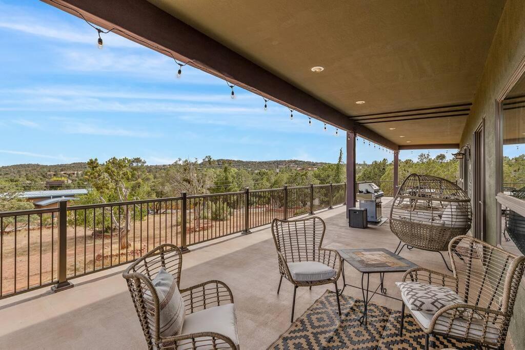 Close To Fresh Creek! Sleeps 12 ~ Amazing Views W/Serene Open Space ~ Hot Tub + Game Room ~ Trails Outside Sedona Extérieur photo