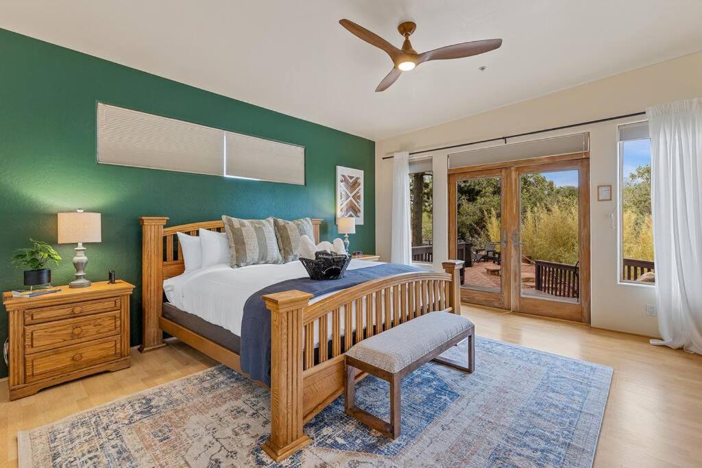 Close To Fresh Creek! Sleeps 12 ~ Amazing Views W/Serene Open Space ~ Hot Tub + Game Room ~ Trails Outside Sedona Extérieur photo