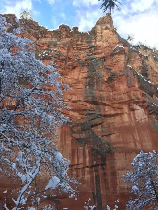 Close To Fresh Creek! Sleeps 12 ~ Amazing Views W/Serene Open Space ~ Hot Tub + Game Room ~ Trails Outside Sedona Extérieur photo