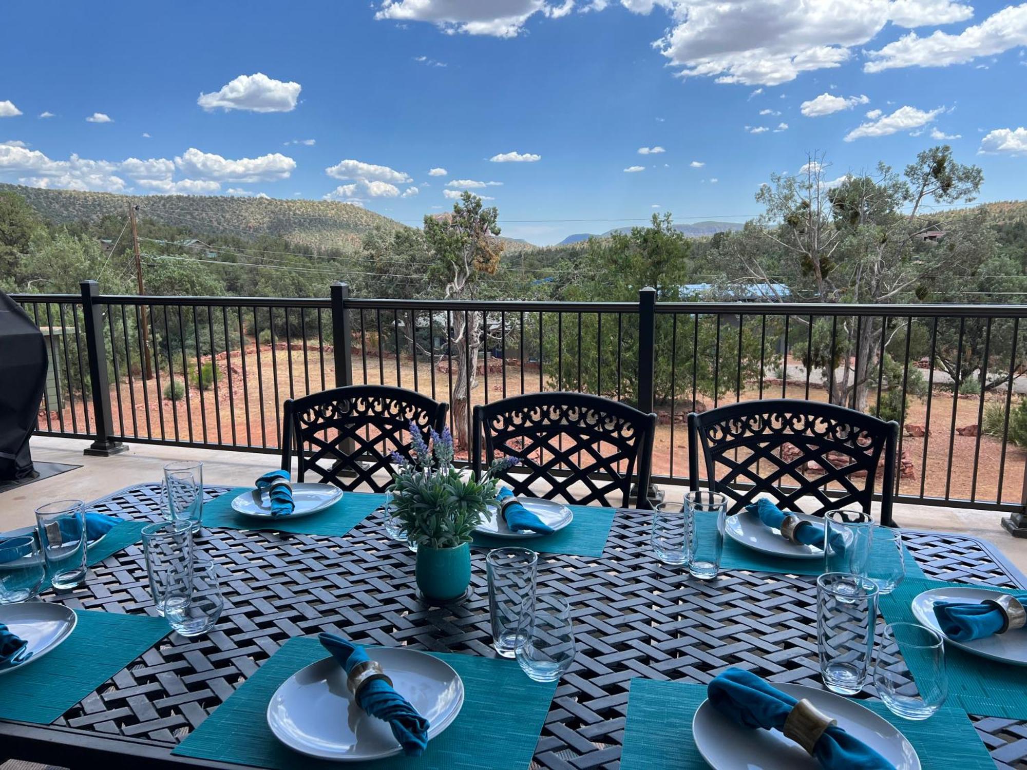 Close To Fresh Creek! Sleeps 12 ~ Amazing Views W/Serene Open Space ~ Hot Tub + Game Room ~ Trails Outside Sedona Extérieur photo